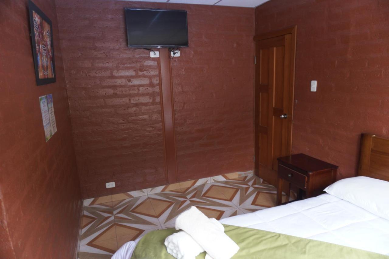 Playita Salomon Hotel Baños Eksteriør billede