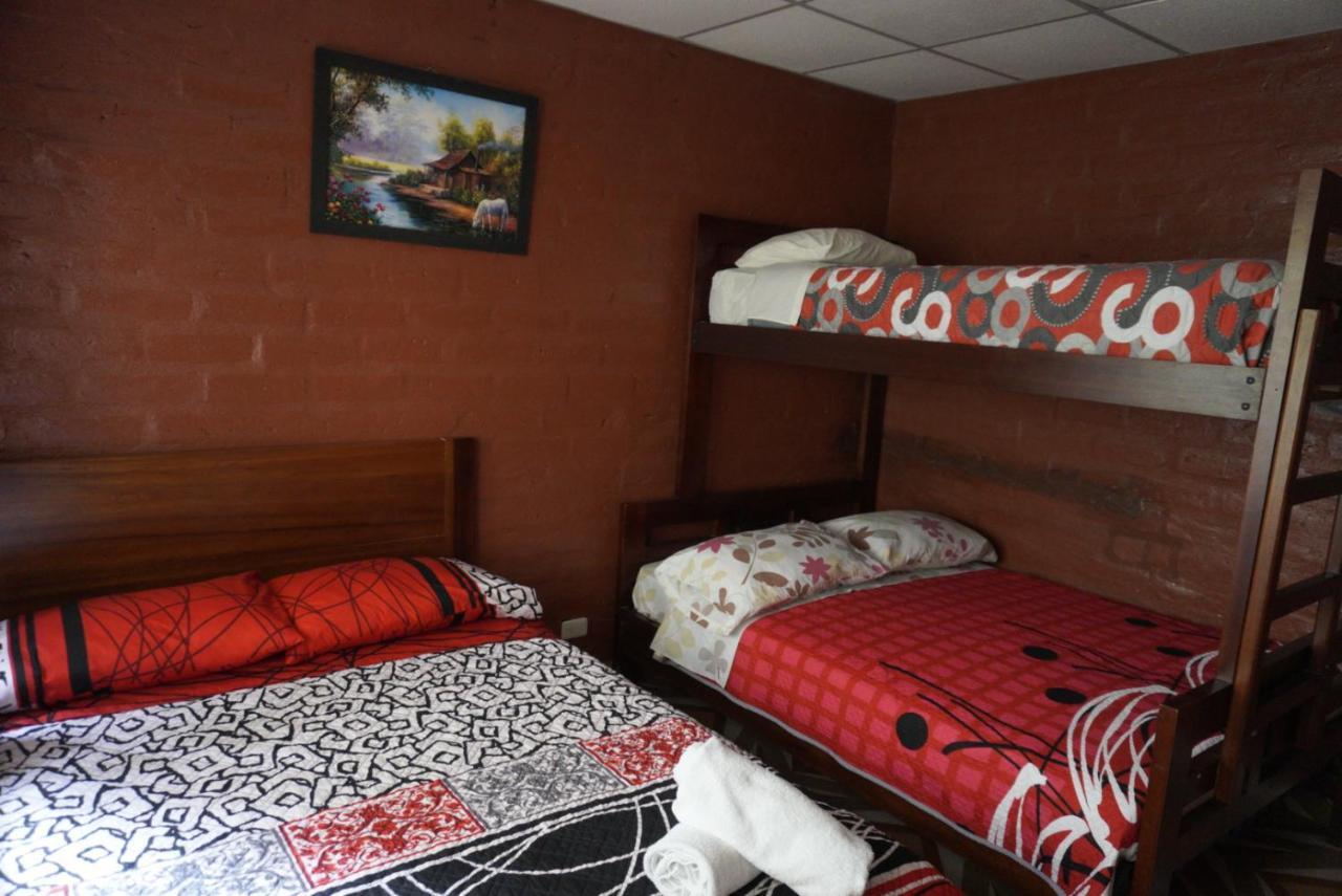 Playita Salomon Hotel Baños Eksteriør billede
