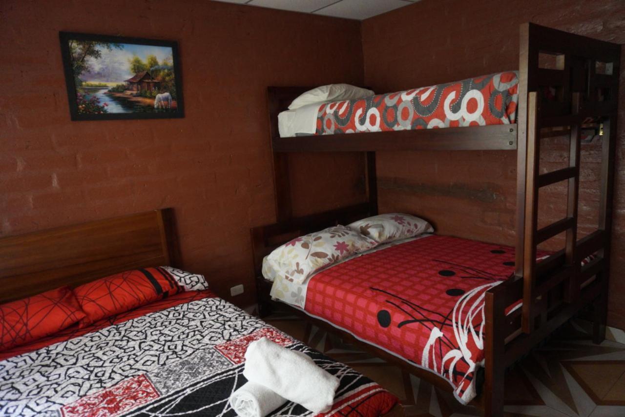 Playita Salomon Hotel Baños Eksteriør billede