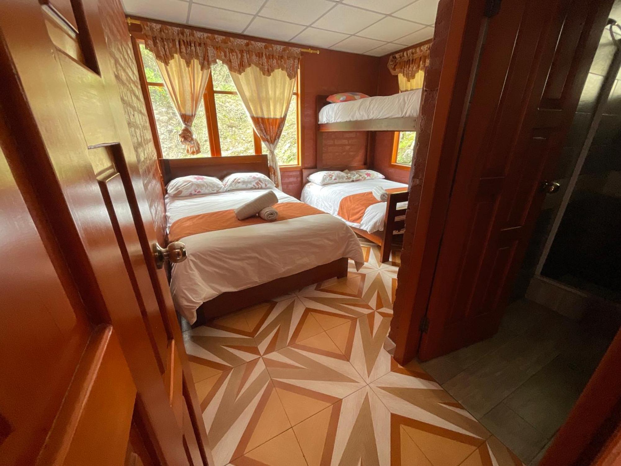 Playita Salomon Hotel Baños Eksteriør billede
