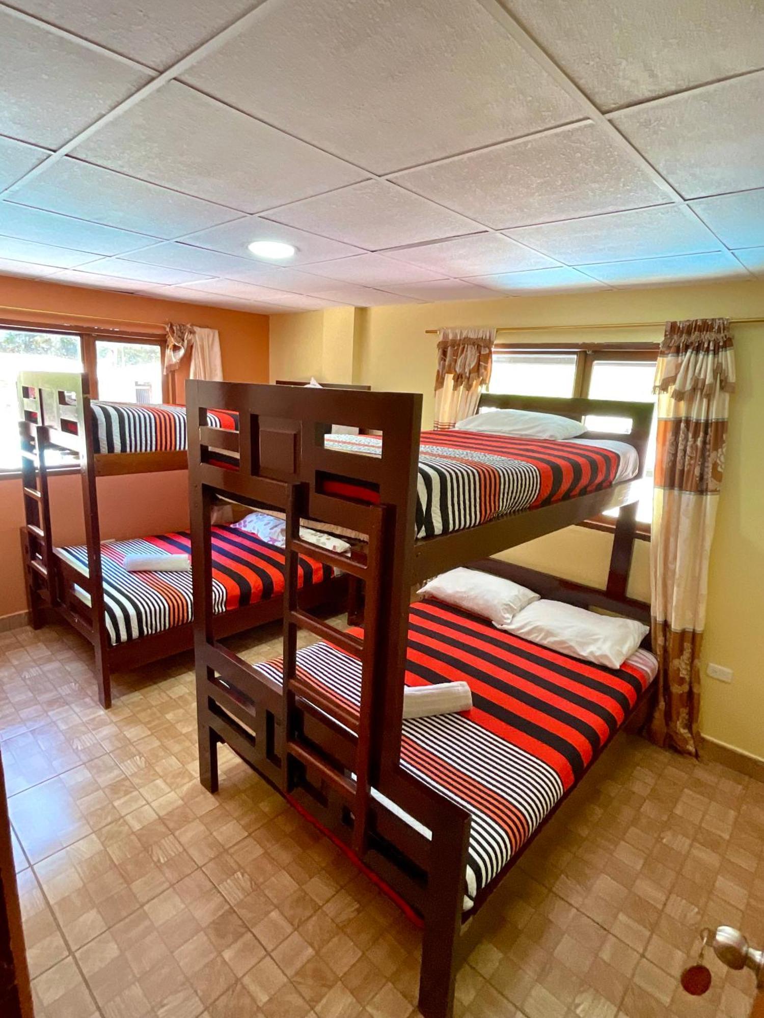 Playita Salomon Hotel Baños Eksteriør billede